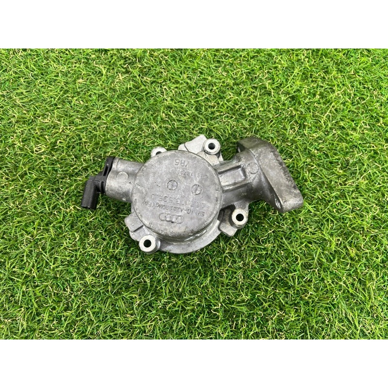 Кронштейн ТНВД (кронштейны двигателя) AUDI Q7 4M 2018 3.0 TFSi 06E103535D