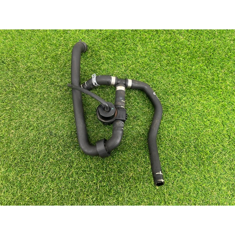 Клапан системы охлаждения (электрика / кнопки) Volkswagen Touareg NF 2012 3.6 7P0122049H