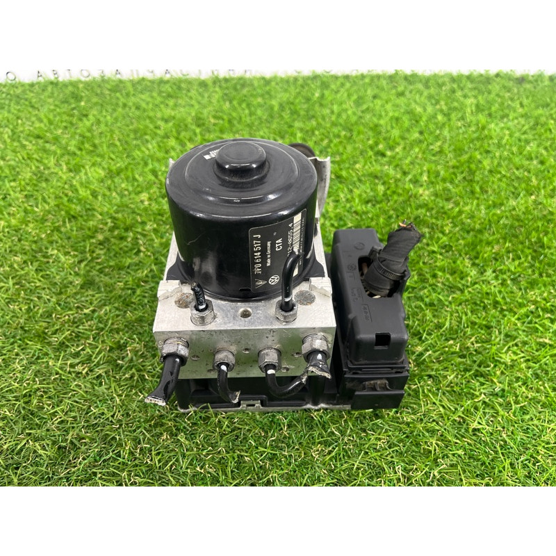 Блок ABS (гальмівна система) Volkswagen Touareg NF 2012 3.6 7P0614517J