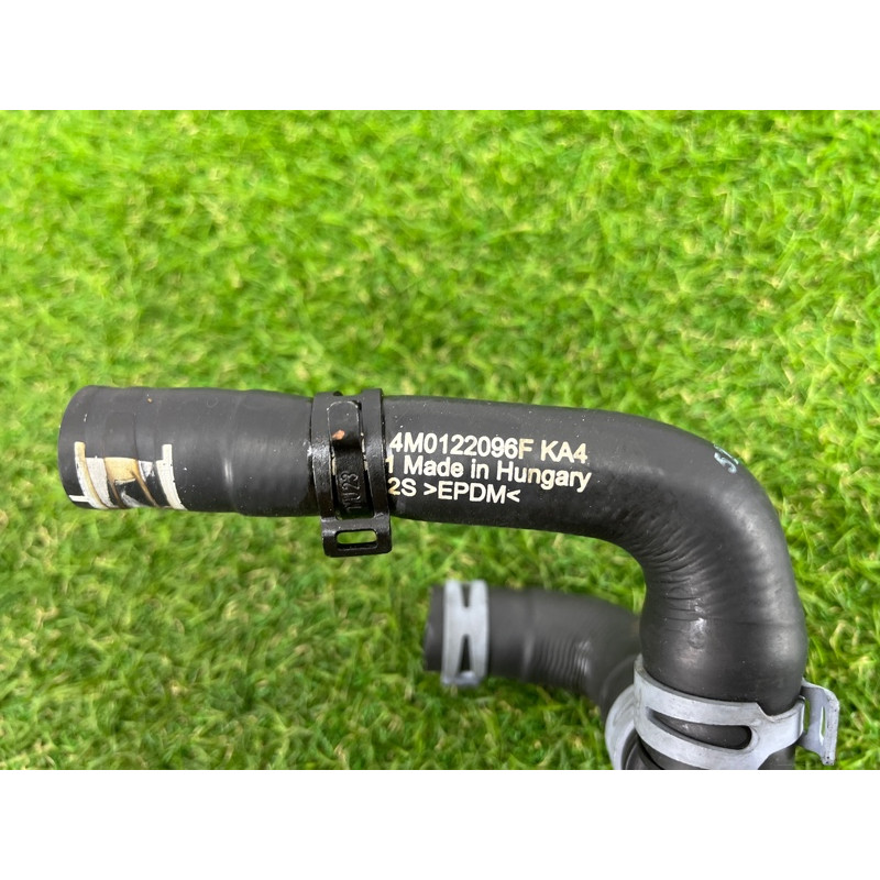 Патрубок (система охлаждения) AUDI Q7 4M 2018 3.0 TFSi 4M0122096F