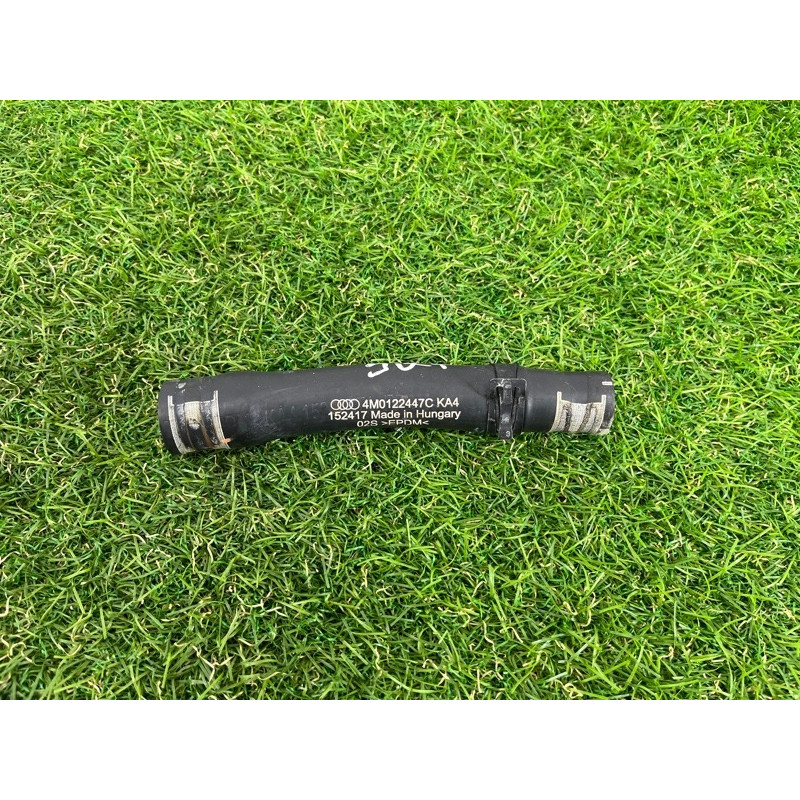 Патрубок (система охлаждения) AUDI Q7 4M 2017 3.0 TFSi CREC 4M0122447C