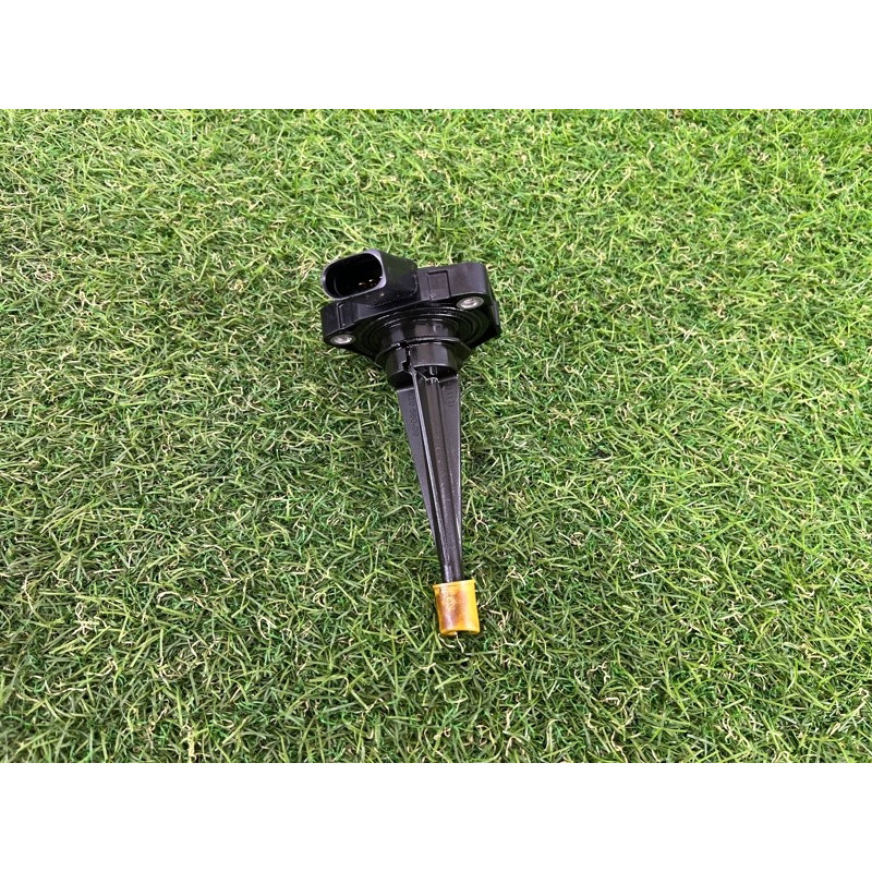 Датчик уровня масла (электрика двигателя) Volkswagen Touareg NF 2011 3.6 03L907660B