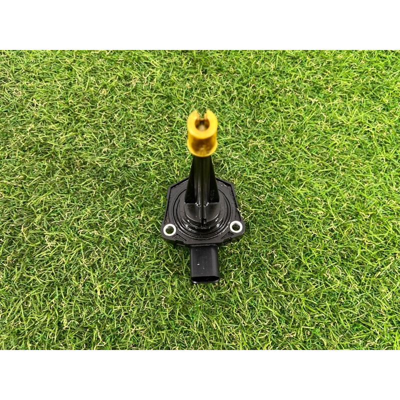 Датчик уровня масла (электрика двигателя) Volkswagen Touareg NF 2011 3.6 03L907660B