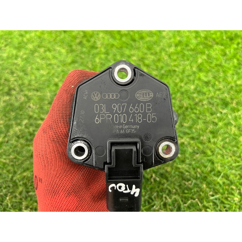 Датчик уровня масла (электрика двигателя) Volkswagen Touareg NF 2011 3.6 03L907660B