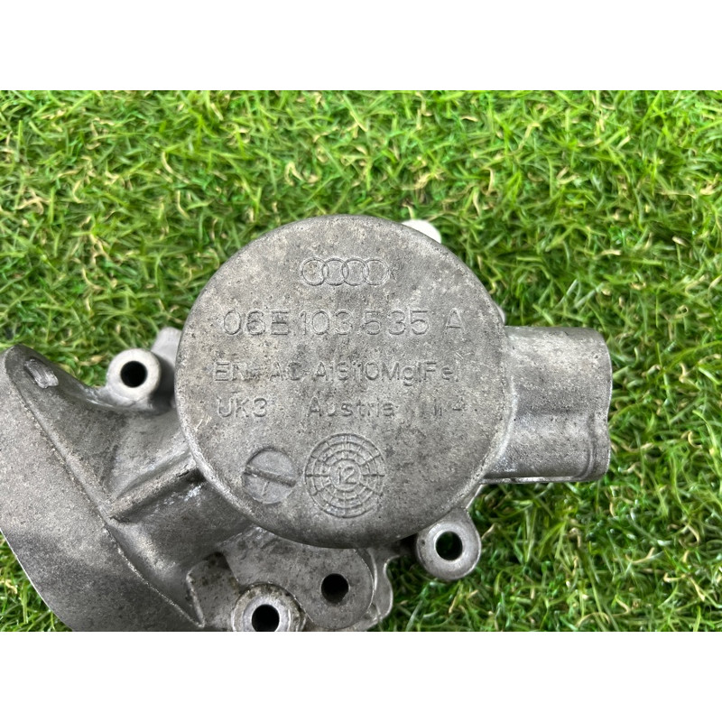 Кронштейн ТНВД (кронштейны двигателя) AUDI A7 4G 2013 3.0 CGXB 06E103535A