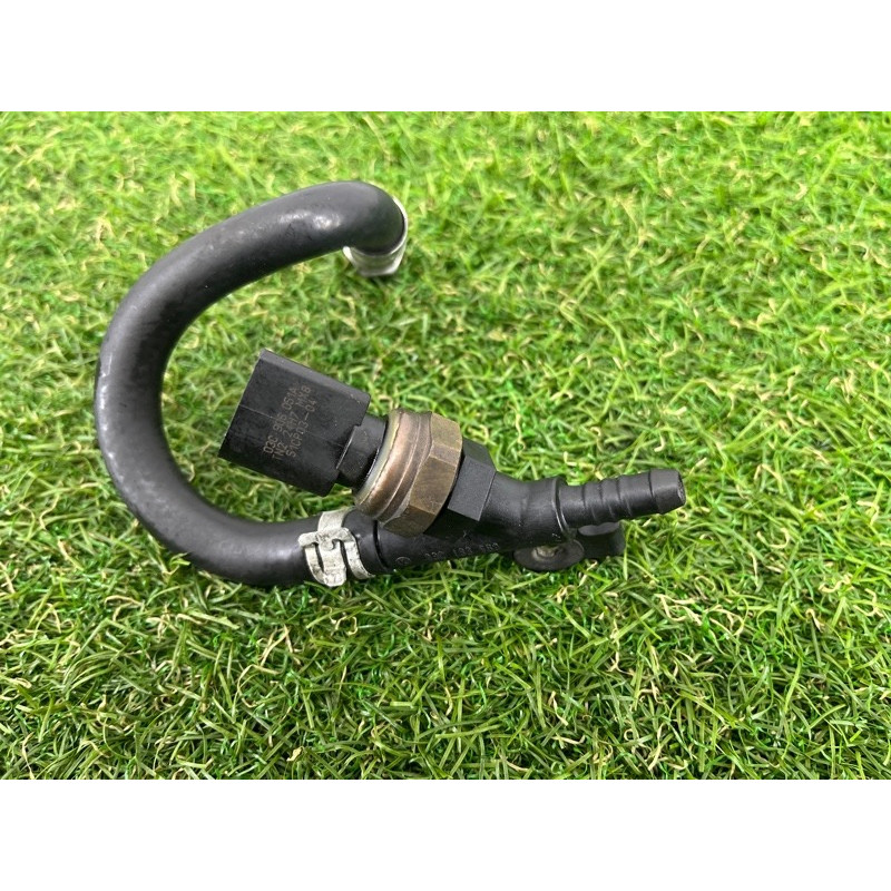 Шланг топливный (топливная система) AUDI Q7 4L 2007 3.6 7L8130295G