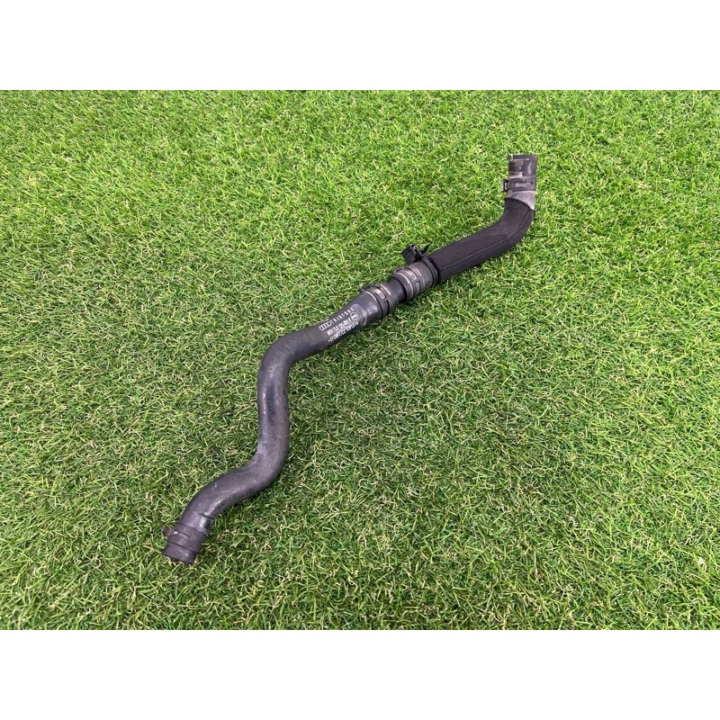 Патрубок (система охлаждения) AUDI Q7 4L 2014 3.0 TFSi CTWB 7L8121051F