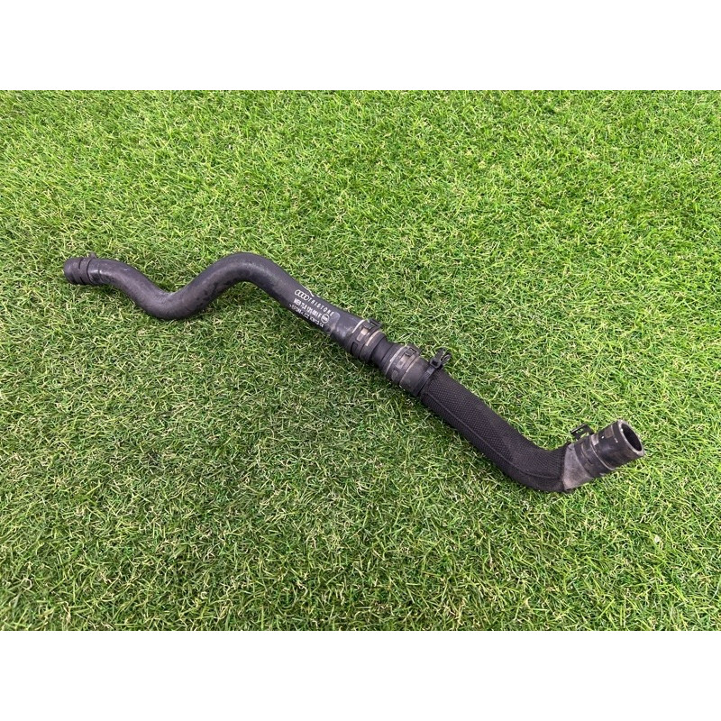 Патрубок (система охлаждения) AUDI Q7 4L 2014 3.0 TFSi CTWB 7L8121051F