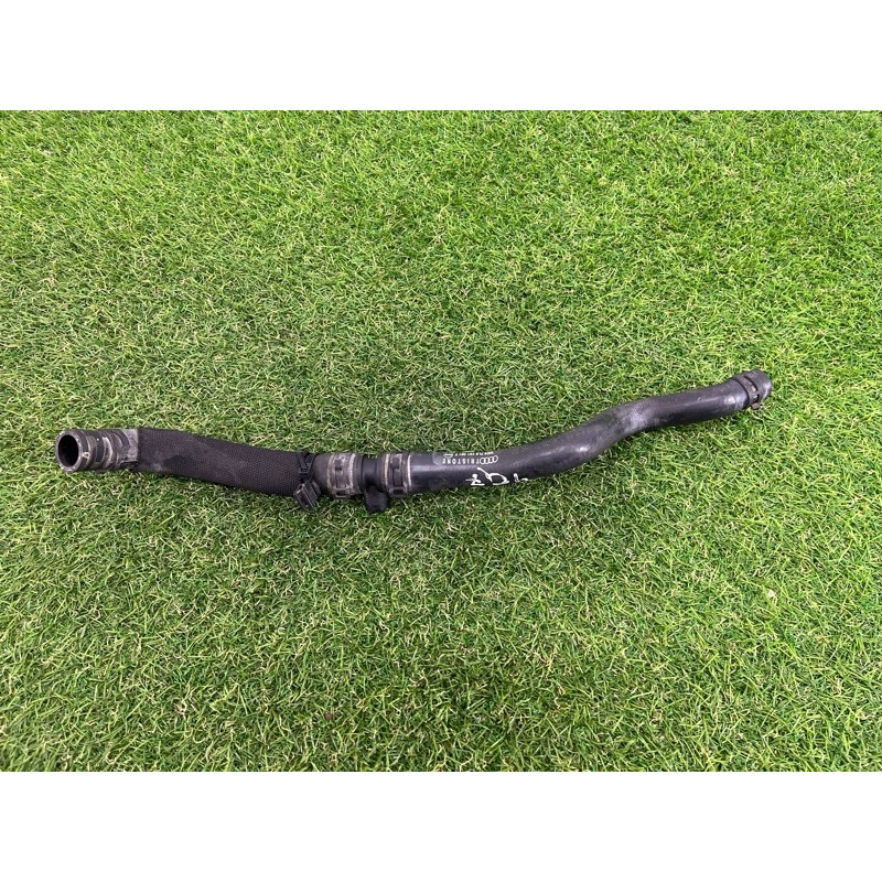 Патрубок (система охлаждения) AUDI Q7 4L 2014 3.0 TFSi CTWB 7L8121051F