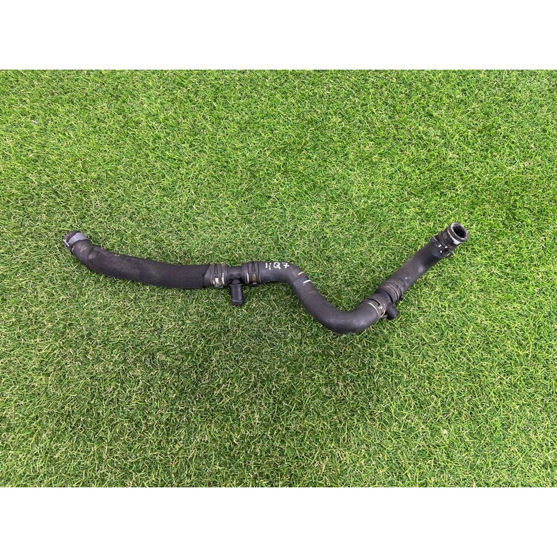 Патрубок (система охлаждения) AUDI Q7 4L 2014 3.0 TFSi CTWB 7L8121070AE