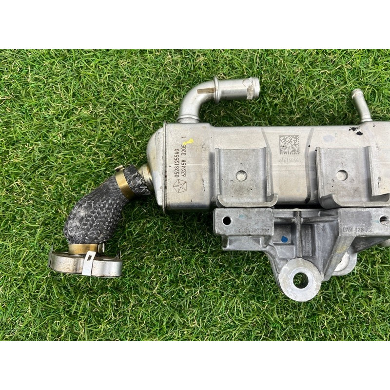 Радиатор ЕГР (система охлаждения) Jeep Grand Cherokee WK2 2016 3.6 5281409AE