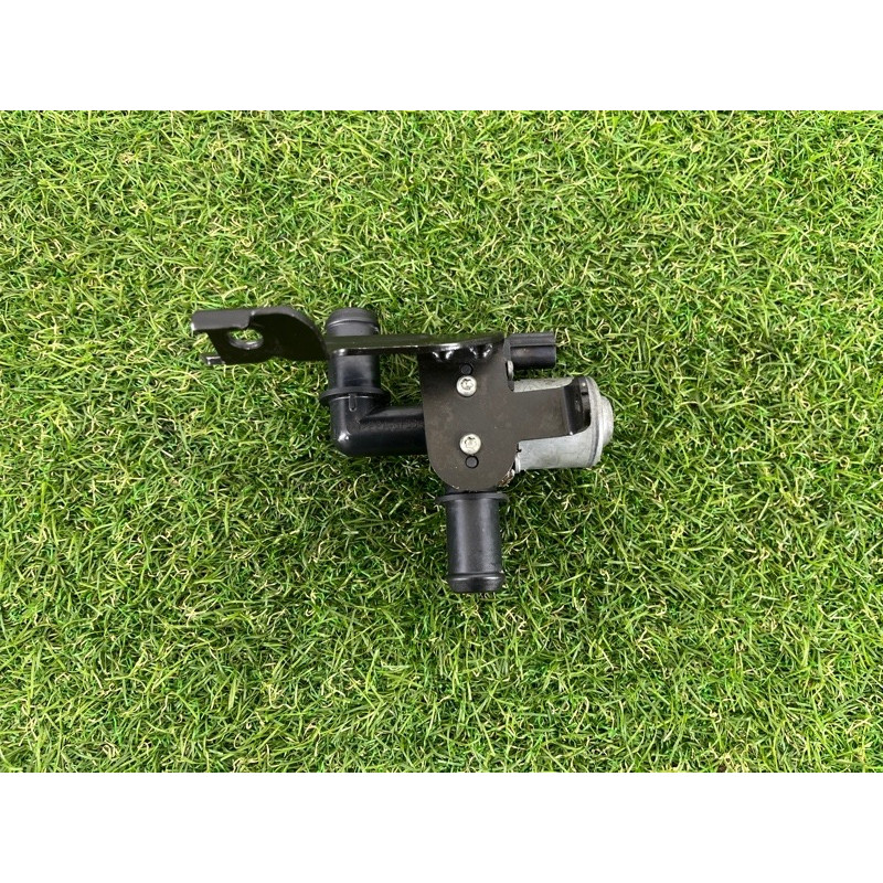 Клапан системы охлаждения (электрика / кнопки) Jeep Grand Cherokee WK2 2016 3.6 68252075AA