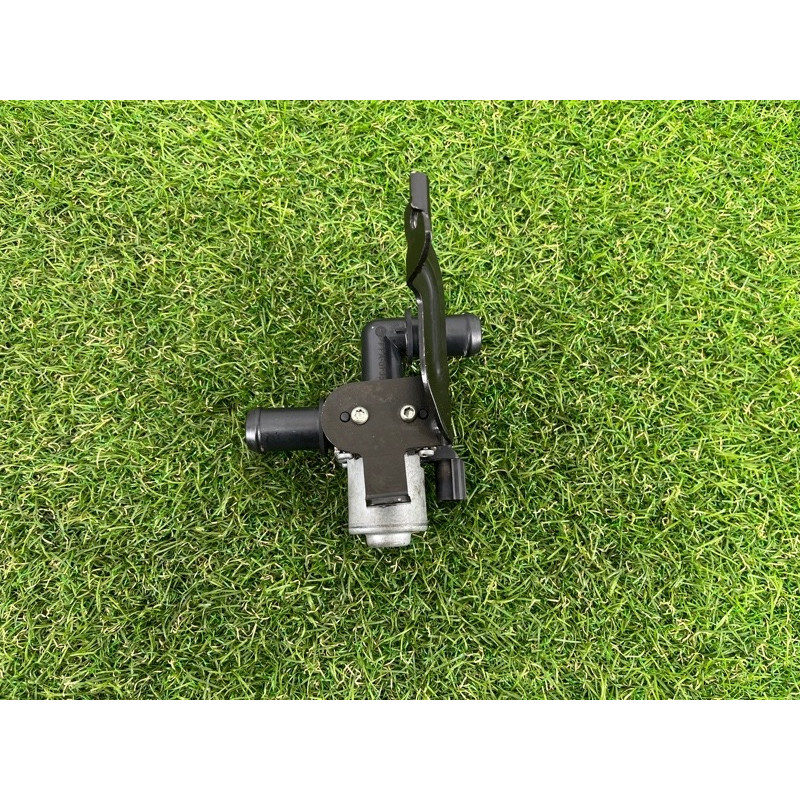 Клапан системы охлаждения (электрика / кнопки) Jeep Grand Cherokee WK2 2016 3.6 68252075AA