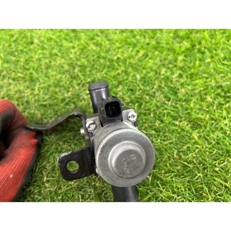 Клапан системы охлаждения (электрика / кнопки) Jeep Grand Cherokee WK2 2016 3.6 68252075AA