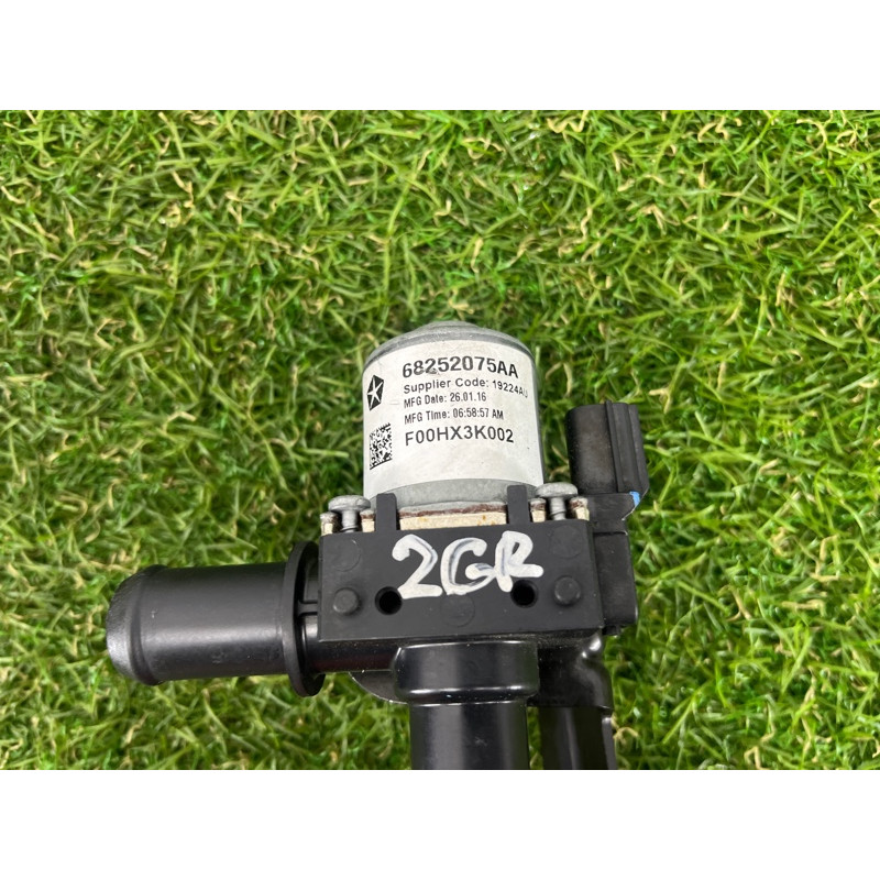 Клапан системы охлаждения (электрика / кнопки) Jeep Grand Cherokee WK2 2016 3.6 68252075AA