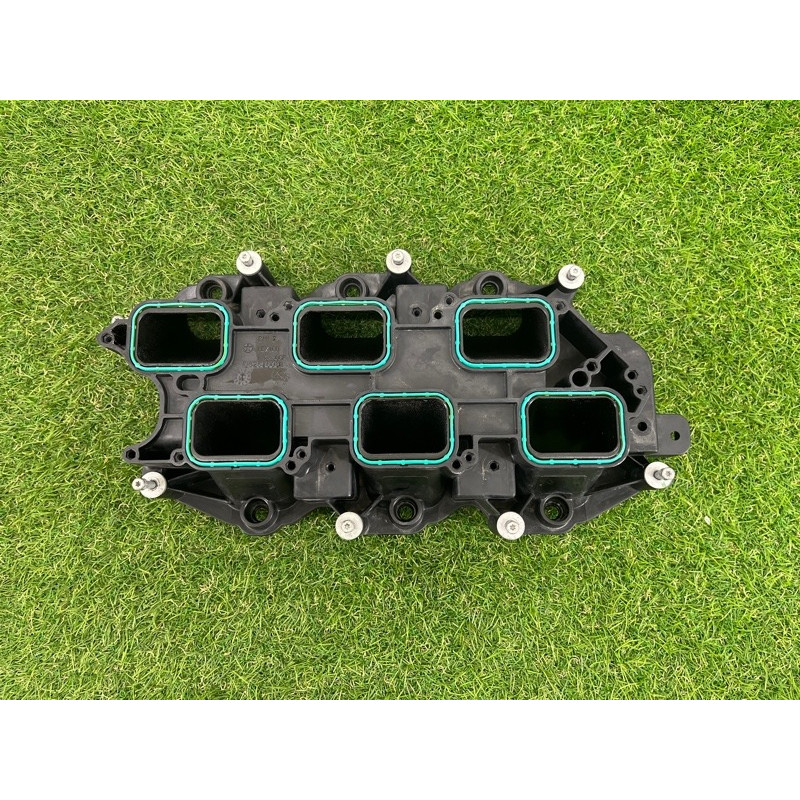 Коллектор впускной (впускная система) Jeep Grand Cherokee WK2 2017 3.6 5281803AA