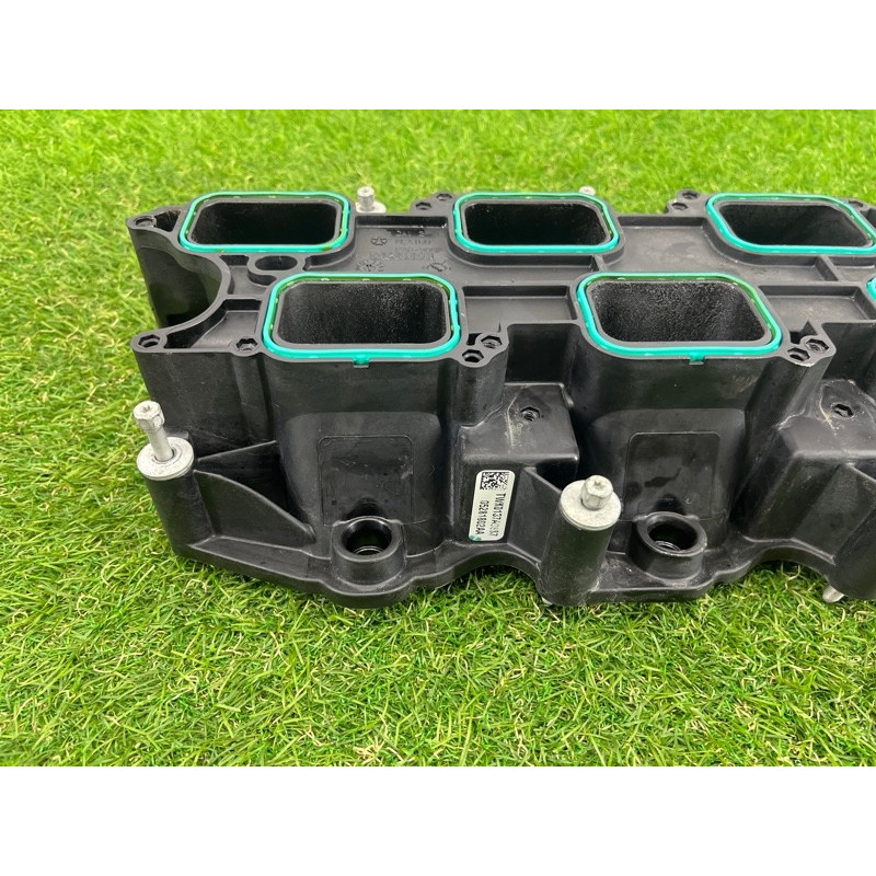 Коллектор впускной (впускная система) Jeep Grand Cherokee WK2 2017 3.6 5281803AA