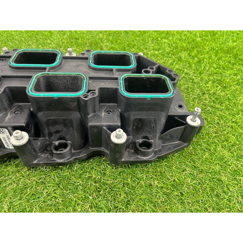 Коллектор впускной (впускная система) Jeep Grand Cherokee WK2 2017 3.6 5281803AA