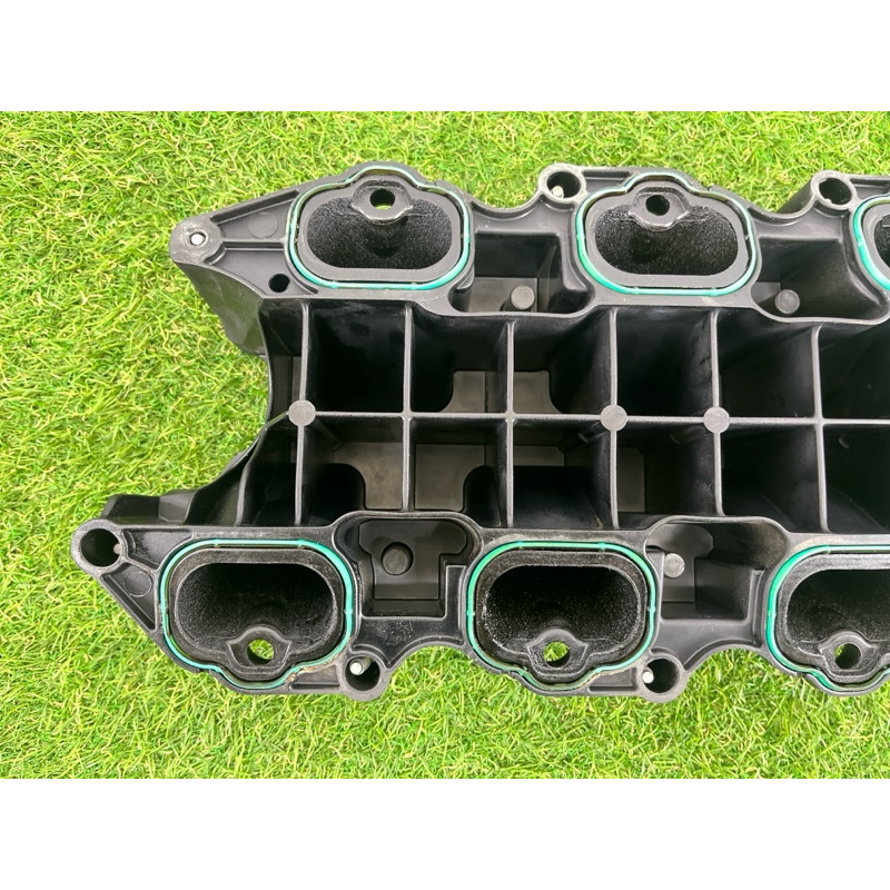 Коллектор впускной (впускная система) Jeep Grand Cherokee WK2 2017 3.6 5281803AA