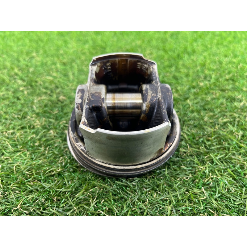 Поршень (двигатель и элементы) AUDI A7 4G 2013 3.0 CGXB 06E107066DM