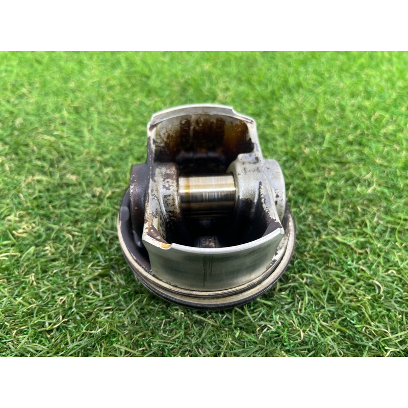 Поршень (двигатель и элементы) AUDI A7 4G 2013 3.0 CGXB 06E107065DM