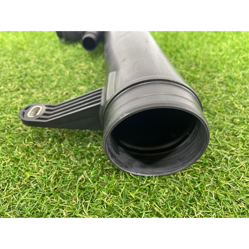 Патрубок воздушного фильтра (впускная система) Volkswagen Passat B7 2016 1.8 5C0129654