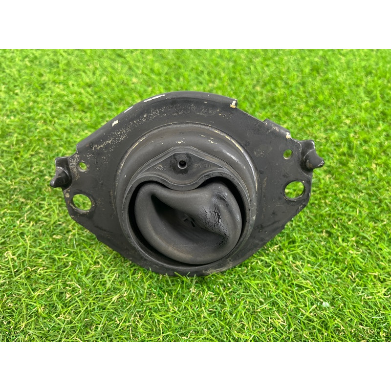 Подушка двигателя (двигатель и элементы) Jeep Grand Cherokee WK2 2017 3.6 68252518AA