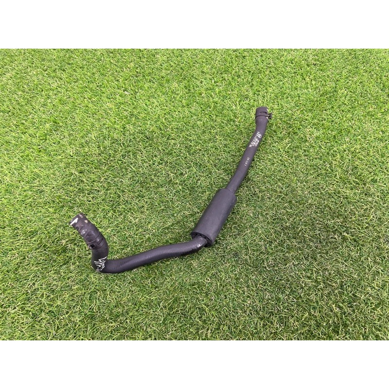 Патрубок (система охлаждения) Volkswagen Passat B7 2016 1.8 06K121059J