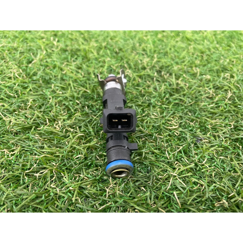 Форсунка топливная (топливная система) CHEVROLET Cruze J300 2011 1.4 55565970