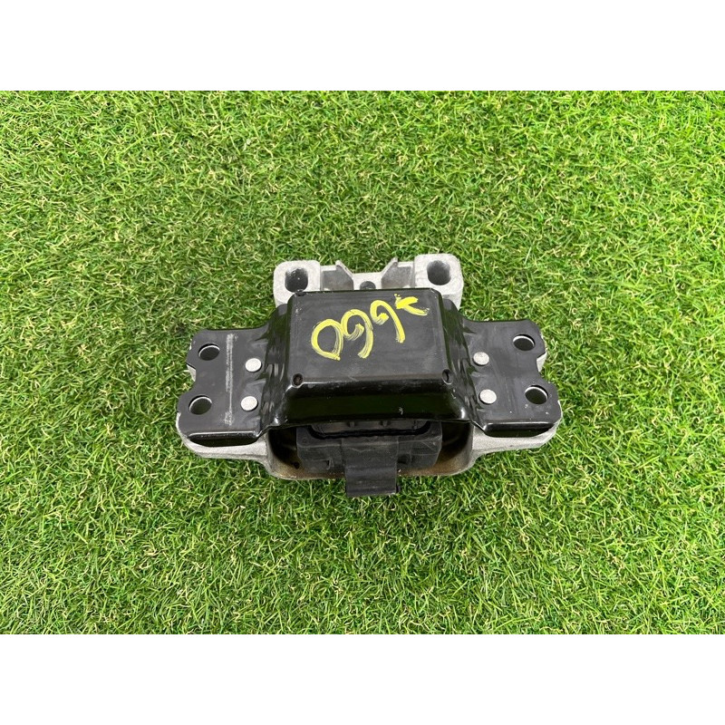 Подушка двигателя (двигатель и элементы) Volkswagen Passat B7 2016 1.8 1K0199555CE