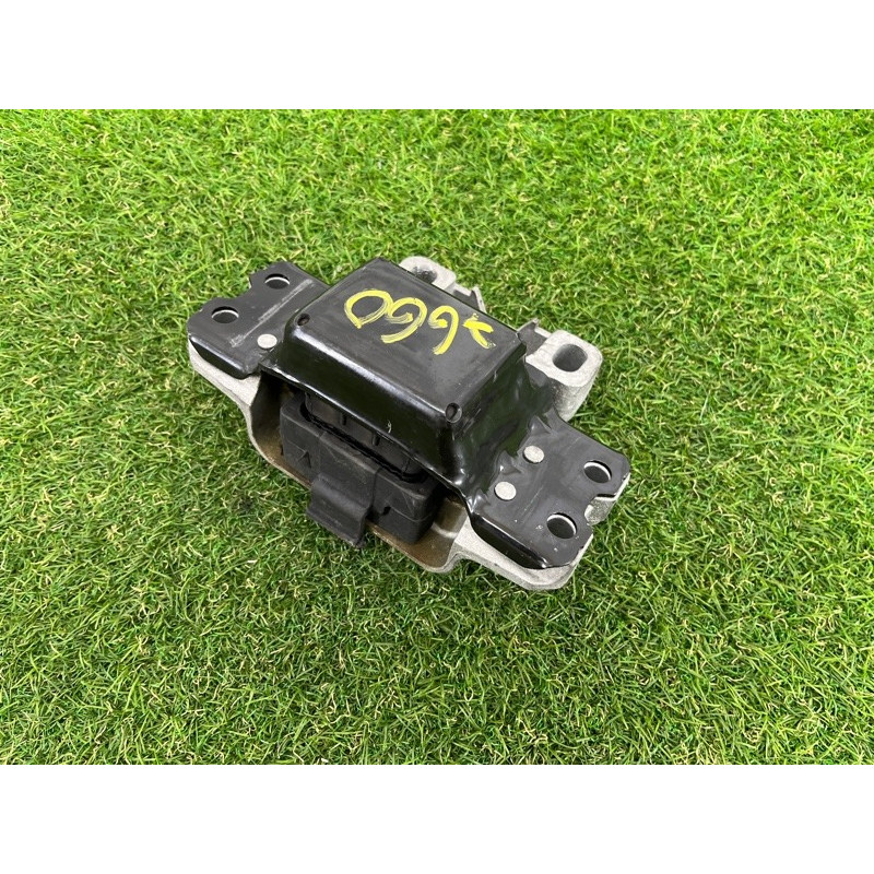 Подушка двигателя (двигатель и элементы) Volkswagen Passat B7 2016 1.8 1K0199555CE