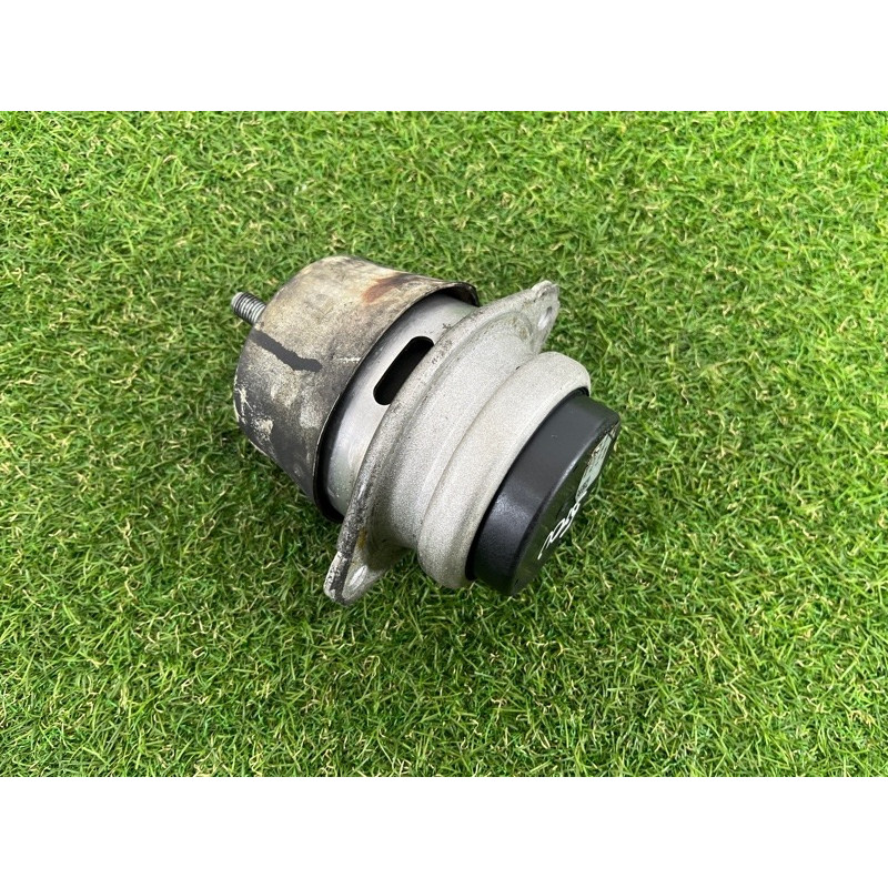 Подушка двигателя (двигатель и элементы) Volkswagen Touareg NF 2012 3.0 7P6199131D
