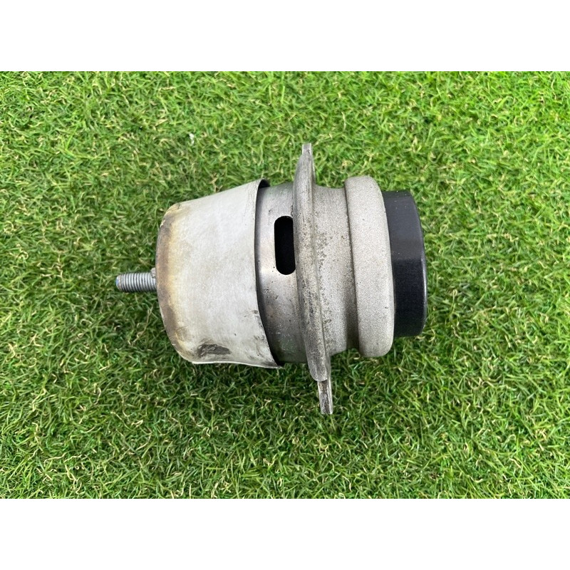Подушка двигуна (двигун та елементи) Volkswagen Touareg NF 2012 3.6 7P6199131