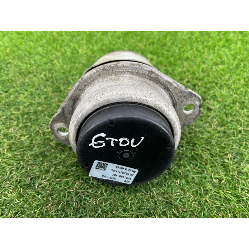 Подушка двигуна (двигун та елементи) Volkswagen Touareg NF 2012 3.6 7P6199131