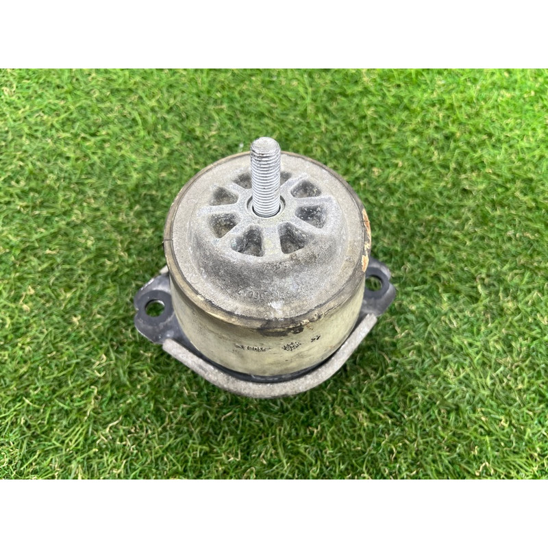 Подушка двигателя (двигатель и элементы) AUDI Q7 4L 2007 3.6 7L8199131A