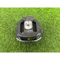 Подушка двигателя