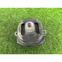 Подушка двигателя