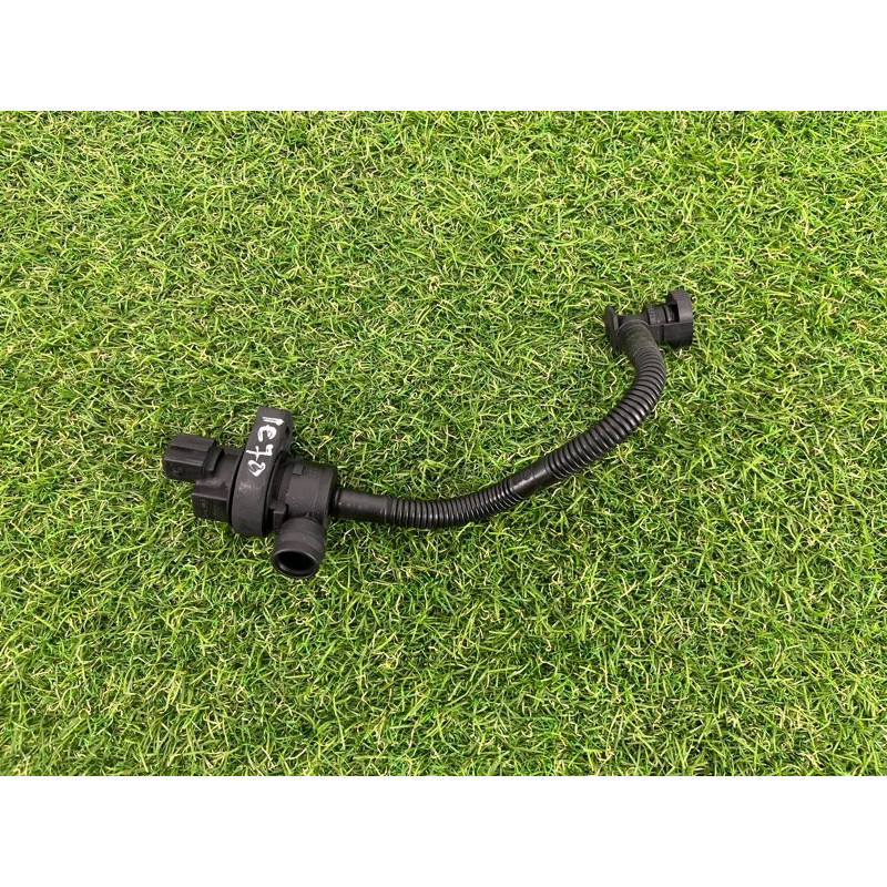 Клапан вентиляции топливного бака (топливная система) BMW X5 E70 2008 4.8 N62/TU 13907537113