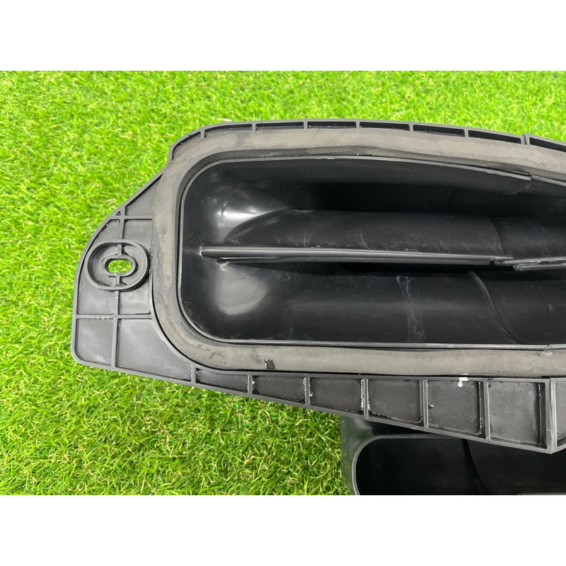 Воздухозаборник (впускная система) Jeep Grand Cherokee WK2 2017 3.6 68110221AB