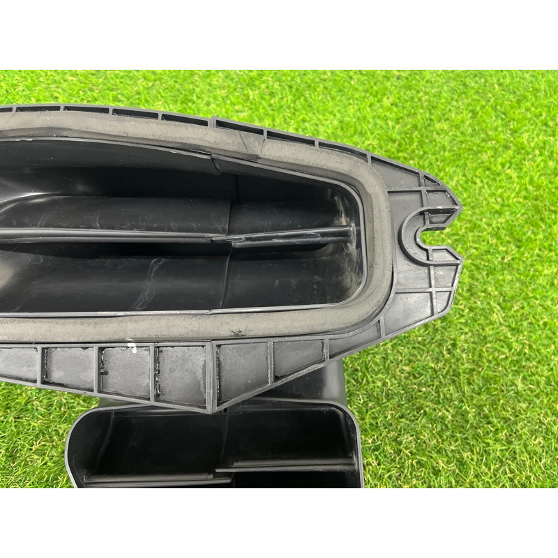 Воздухозаборник (впускная система) Jeep Grand Cherokee WK2 2017 3.6 68110221AB