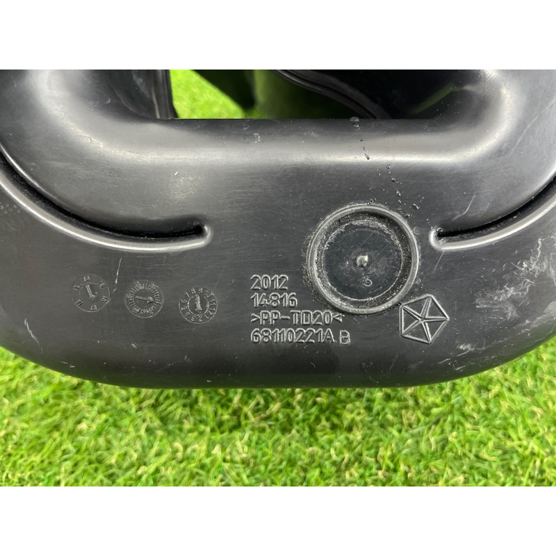 Воздухозаборник (впускная система) Jeep Grand Cherokee WK2 2017 3.6 68110221AB