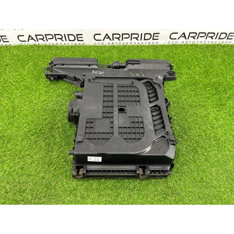 Корпус воздушного фильтра (впускная система) AUDI Q7 4M 2017 3.0 TFSi CREC 4M0133837A