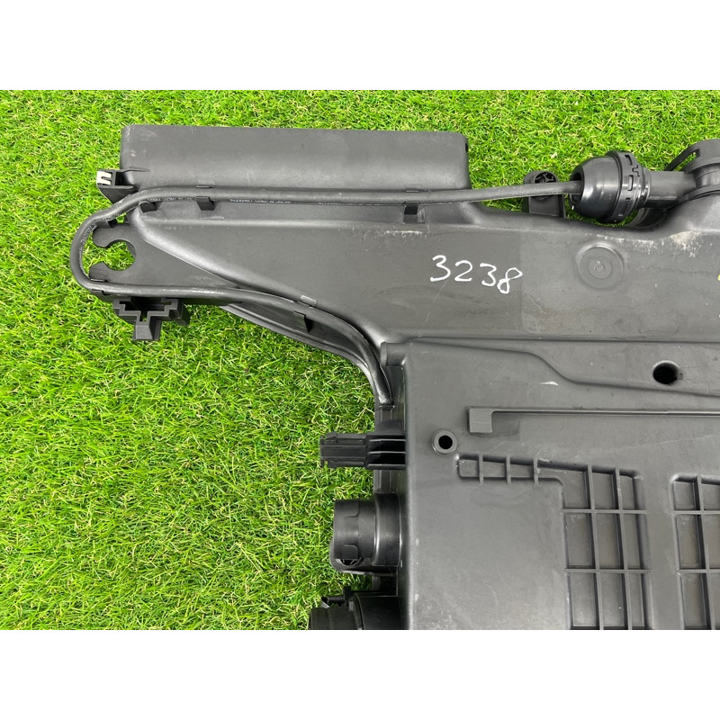 Корпус воздушного фильтра (впускная система) AUDI Q7 4M 2017 3.0 TFSi CREC 4M0133837A