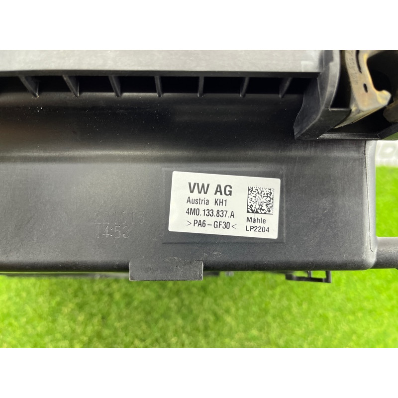 Корпус воздушного фильтра (впускная система) AUDI Q7 4M 2017 3.0 TFSi CREC 4M0133837A