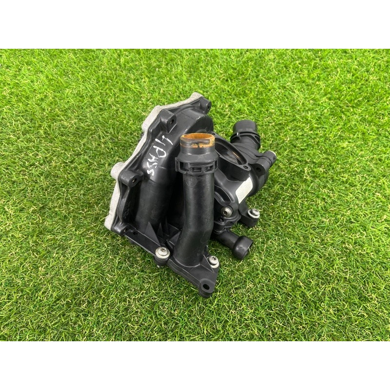 Помпа (система охлаждения) Volkswagen Passat B7 2016 1.8 06K121111P