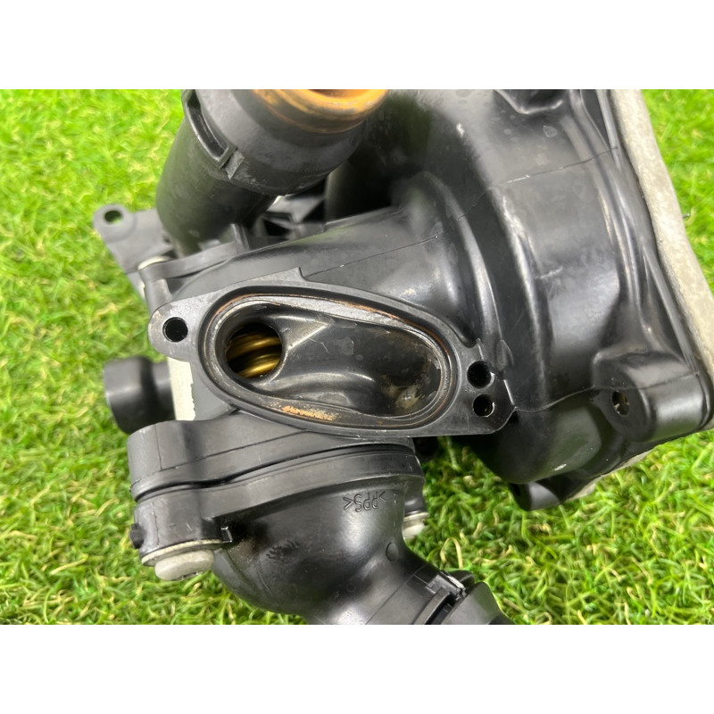 Помпа (система охлаждения) Volkswagen Passat B7 2016 1.8 06K121111P