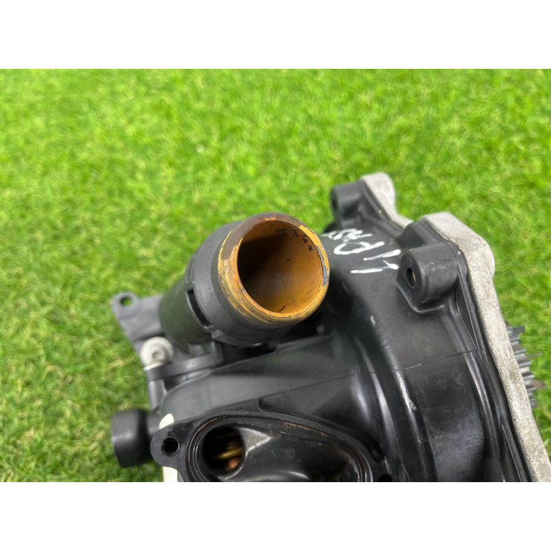 Помпа (система охлаждения) Volkswagen Passat B7 2016 1.8 06K121111P