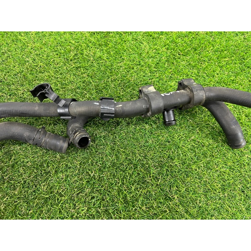 Патрубок (система охлаждения) PORSCHE CAYENNE 958 2013 3.6 95810605600