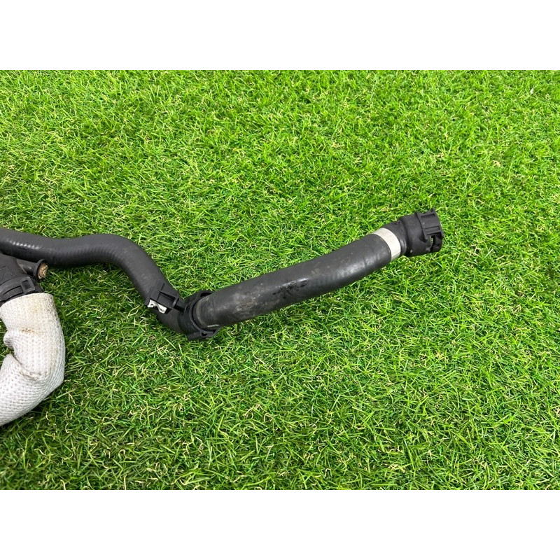 Патрубок (система охлаждения) PORSCHE CAYENNE 958 2013 3.6 95810605600