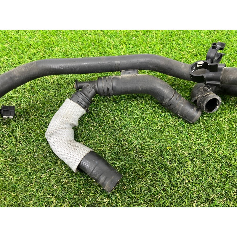 Патрубок (система охлаждения) PORSCHE CAYENNE 958 2013 3.6 95810605600